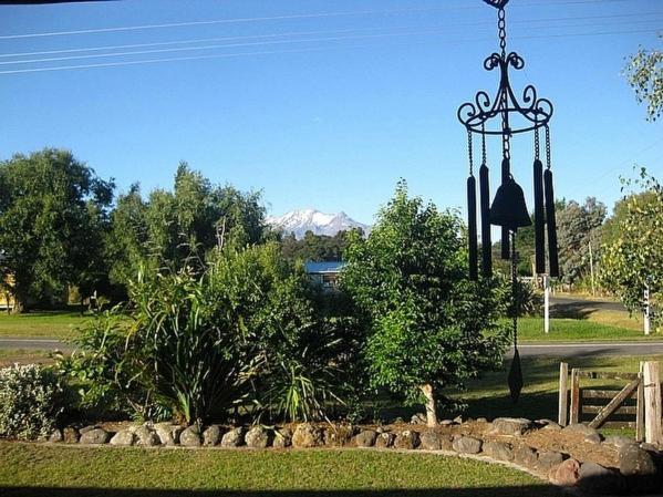 The Ski House On Miharo - Rangataua Holiday Home Охакуне Экстерьер фото